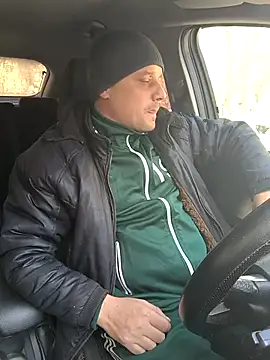 Snapshot of DanielOhCool chatting on February 2025 10:34:01 AM DanielOhCool online show from February 2025 10:34:01 AM