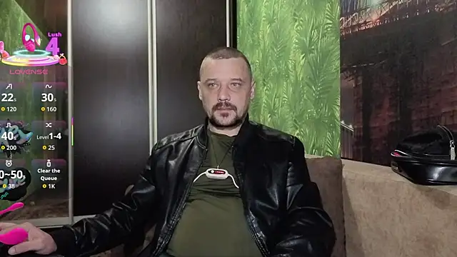 Snapshot of DanielOhCool chatting on September 2025 07:45:01 AM DanielOhCool online show from September 2025 07:45:01 AM