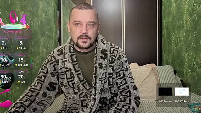 Snapshot of DanielOhCool chatting on September 2025 06:41:01 AM DanielOhCool online show from September 2025 06:41:01 AM