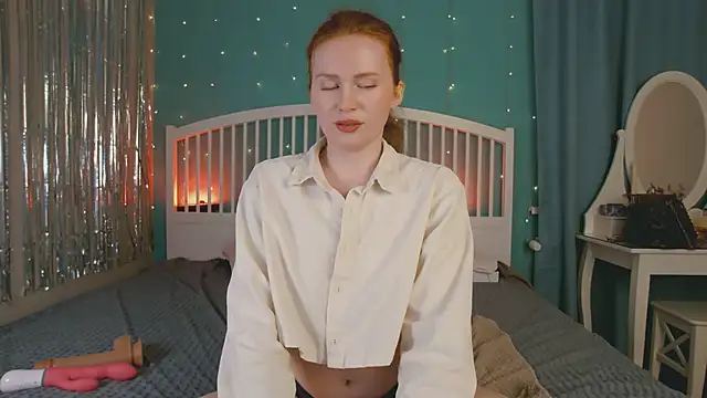 GingerArin online show from April 2026 12:43:01 PM