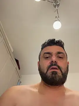 ChiIul11 online show from April 2026 09:12:02 PM