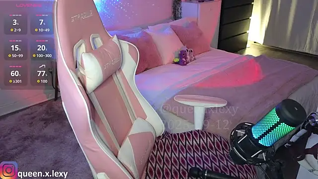 Snapshot of queenxlexy chatting on September 2025 05:35:02 PM queenxlexy online show from September 2025 05:35:02 PM