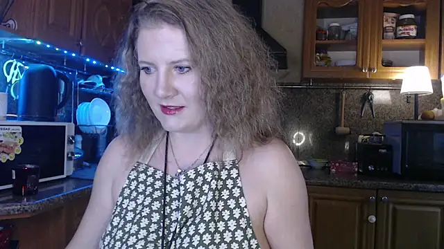 Snapshot of LizaCakes chatting on January 2025 11:13:02 AM LizaCakes online show from January 2025 11:13:02 AM