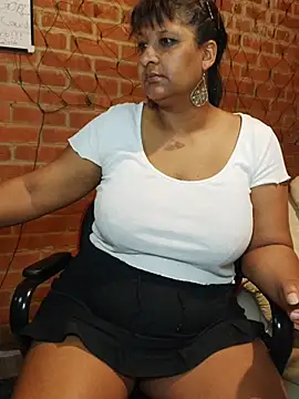 Snapshot of Lilybanx chatting on July 2026 10:30:02 AM Lilybanx online show from July 2026 10:30:02 AM