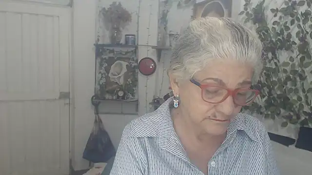 FunnyGrandma online show from February 2026 11:25:01 PM