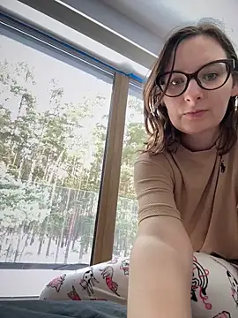 The Snowwhitee online show from February 2026 08:46:02 AM