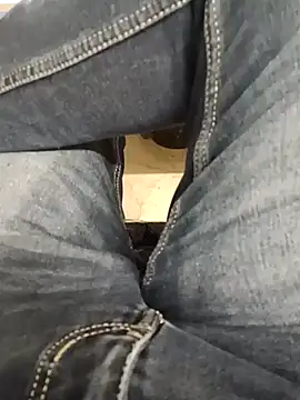 coolrocky346 online show from February 2025 11:53:01 AM