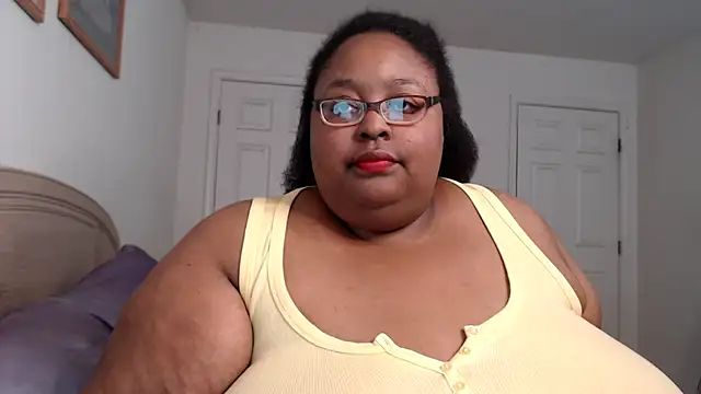 Loves Aura online show from December 2024 01:22:01 AM