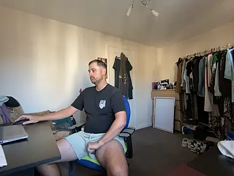 Snapshot of Kramer023 chatting on September 2025 10:17:01 AM Kramer023 online show from September 2025 10:17:01 AM