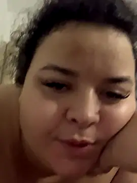 Snapshot of valentinny chatting on September 2025 03:18:02 AM valentinny online show from September 2025 03:18:02 AM