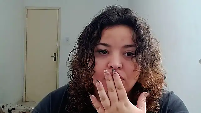 Snapshot of valentinny chatting on October 2025 02:15:02 PM valentinny online show from October 2025 02:15:02 PM