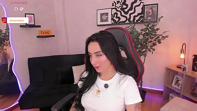 EmmyEvans1 online show from September 2025 07:50:02 PM