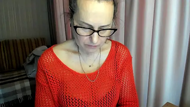 lauraoven online show from February 2026 08:44:01 AM