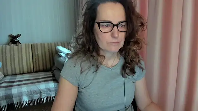 lauraoven online show from March 2026 08:31:01 AM