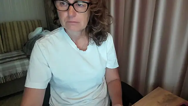 lauraoven online show from July 2026 01:58:02 PM
