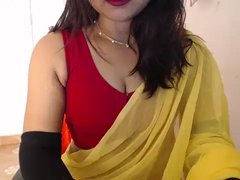 Snapshot of Open_Heart_Lennon chatting on March 2025 04:15:02 AM Open Heart Lennon online show from March 2025 04:15:02 AM