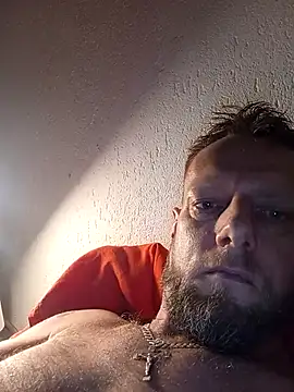 Snapshot of Kw8585kw chatting on September 2025 10:42:02 PM Kw8585kw online show from September 2025 10:42:02 PM