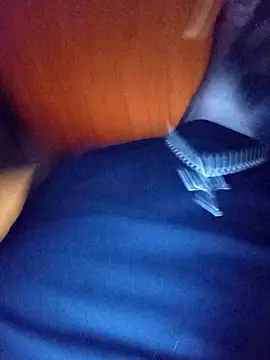 Snapshot of Kw8585kw chatting on December 2025 06:59:02 PM Kw8585kw online show from December 2025 06:59:02 PM