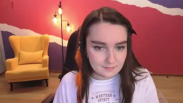 Snapshot of CloudGrace chatting on November 2025 03:16:02 AM CloudGrace online show from November 2025 03:16:02 AM