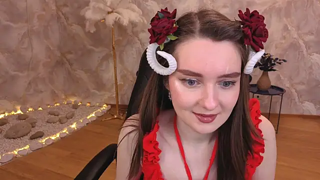 Snapshot of CloudGrace chatting on December 2025 03:16:02 AM CloudGrace online show from December 2025 03:16:02 AM