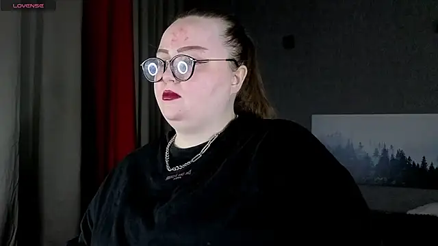 EMMA  CONNOR online show from November 2025 10:41:02 PM