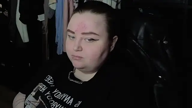 EMMA  CONNOR online show from November 2025 09:06:01 PM