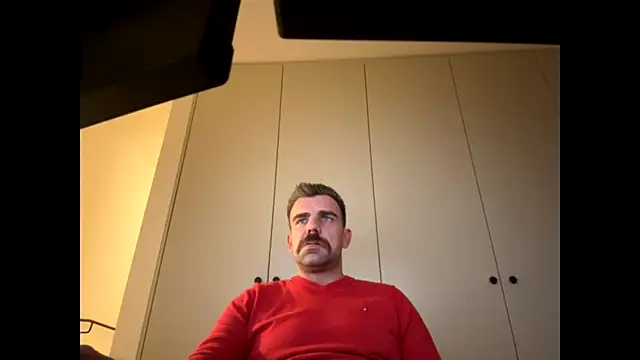 Snapshot of mrbigballs chatting on November 2025 09:48:02 PM mrbigballs online show from November 2025 09:48:02 PM