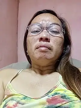 Snapshot of asianwet4u chatting on December 2025 03:13:01 AM asianwet4u online show from December 2025 03:13:01 AM