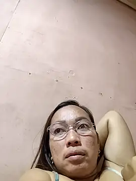 Snapshot of asianwet4u chatting on December 2025 04:03:02 PM asianwet4u online show from December 2025 04:03:02 PM