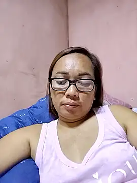 Snapshot of asianwet4u chatting on January 2026 01:27:02 PM asianwet4u online show from January 2026 01:27:02 PM