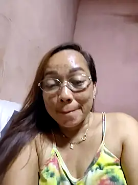 Snapshot of asianwet4u chatting on January 2026 12:43:02 PM asianwet4u online show from January 2026 12:43:02 PM