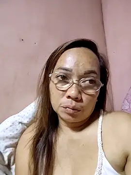 Snapshot of asianwet4u chatting on February 2026 04:01:01 PM asianwet4u online show from February 2026 04:01:01 PM