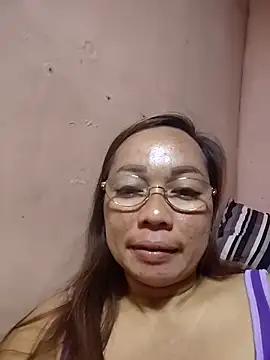 Snapshot of asianwet4u chatting on February 2026 02:43:02 PM asianwet4u online show from February 2026 02:43:02 PM