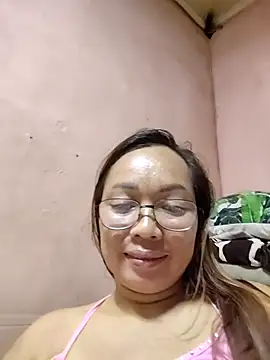 Snapshot of asianwet4u chatting on February 2026 04:53:02 AM asianwet4u online show from February 2026 04:53:02 AM