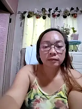 Snapshot of asianwet4u chatting on February 2026 05:19:02 AM asianwet4u online show from February 2026 05:19:02 AM