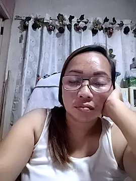 Snapshot of asianwet4u chatting on February 2026 05:35:01 PM asianwet4u online show from February 2026 05:35:01 PM