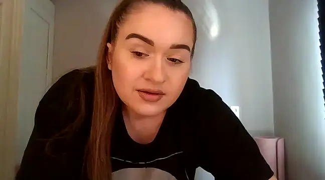 avajade online show from February 2025 11:33:01 AM