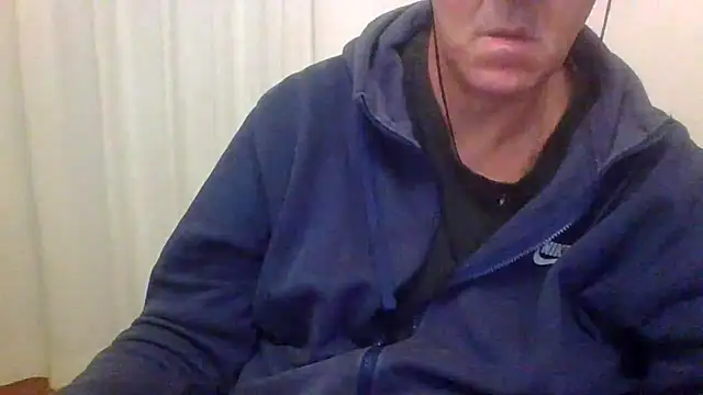 ANONIMO7735 online show from November 2025 05:56:01 PM