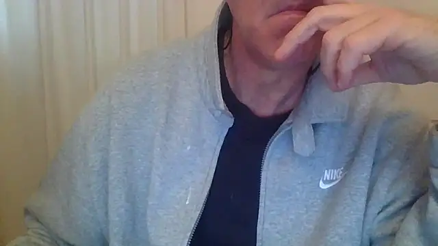 ANONIMO7735 online show from April 2026 04:56:02 PM