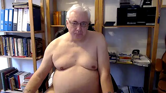 Snapshot of SchwanzhureXXL chatting on February 2025 02:43:01 PM SchwanzhureXXL online show from February 2025 02:43:01 PM