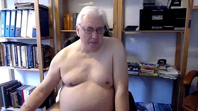 Snapshot of SchwanzhureXXL chatting on February 2025 08:47:02 AM SchwanzhureXXL online show from February 2025 08:47:02 AM