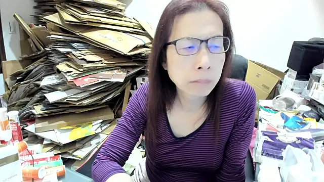 Snapshot of TiffanyC_4772 chatting on January 2025 02:30:01 PM TiffanyC 4772 online show from January 2025 02:30:01 PM