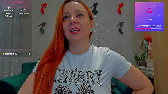 Snapshot of emilianna666 chatting on October 2025 11:51:02 AM emilianna666 online show from October 2025 11:51:02 AM