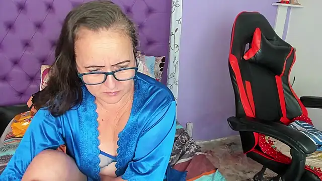 Margoth clain online show from December 2025 02:04:02 PM