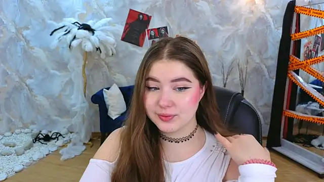 NicoleFoxery online show from November 2025 06:21:01 PM