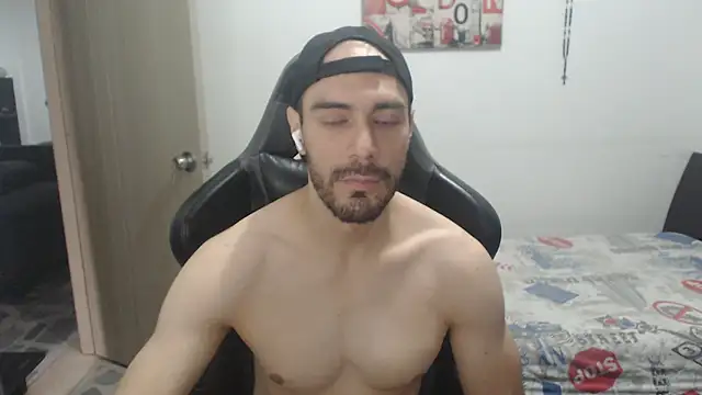 samuelgarcia  online show from June 2026 10:18:02 PM