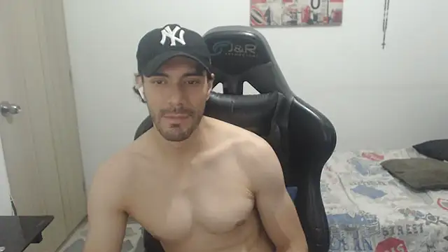 samuelgarcia  online show from July 2026 07:00:02 AM