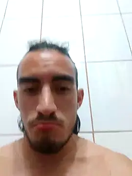 Snapshot of TommyMomentum chatting on January 2025 06:47:02 AM TommyMomentum online show from January 2025 06:47:02 AM