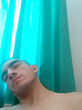 Snapshot of TommyMomentum chatting on January 2025 02:42:02 PM TommyMomentum online show from January 2025 02:42:02 PM