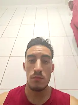 Snapshot of TommyMomentum chatting on November 2025 07:11:02 AM TommyMomentum online show from November 2025 07:11:02 AM